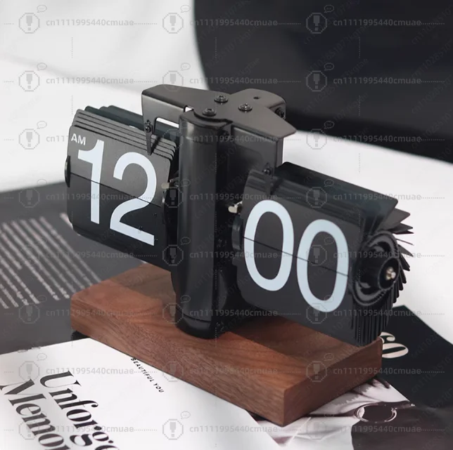 Creative automatic page turning clock seat clock ornament walnut mechanical home desktop