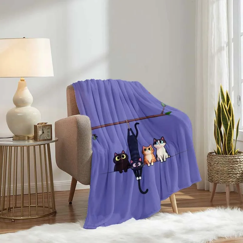 1pc Fun Cat Pattern Flannel Blanket, a Gift Blanket for Family and Friends, Suitable for Naps, Office Use, Sofas, Beds, and as a