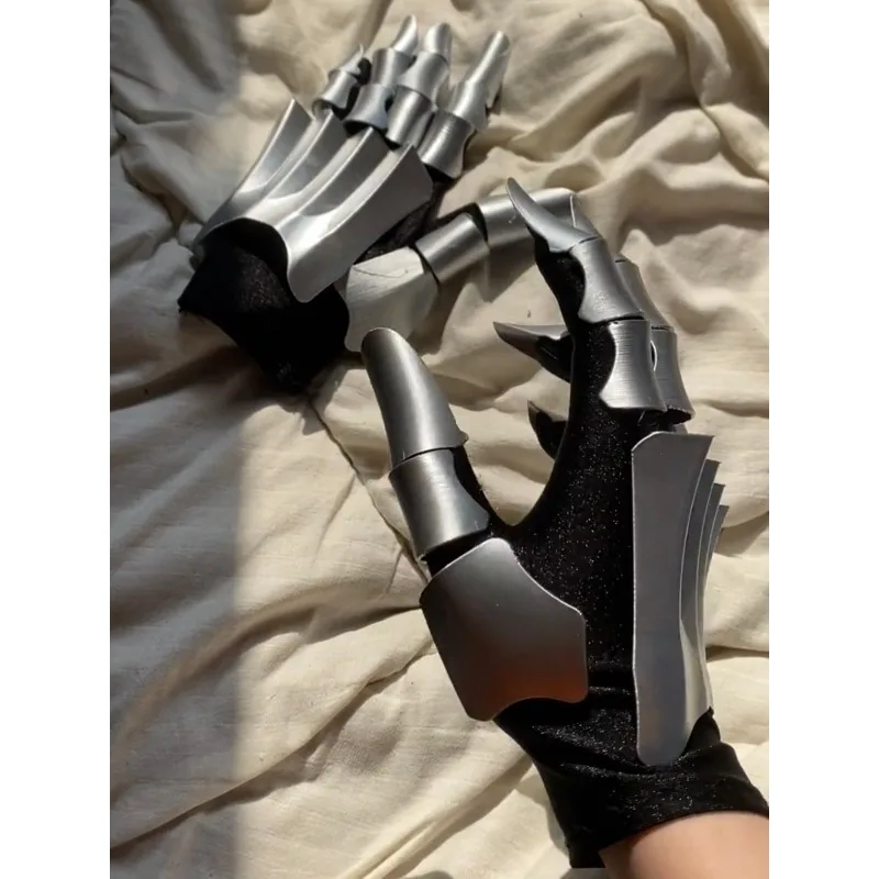 Wearable hand armor lamellar hand armor medieval chivalry