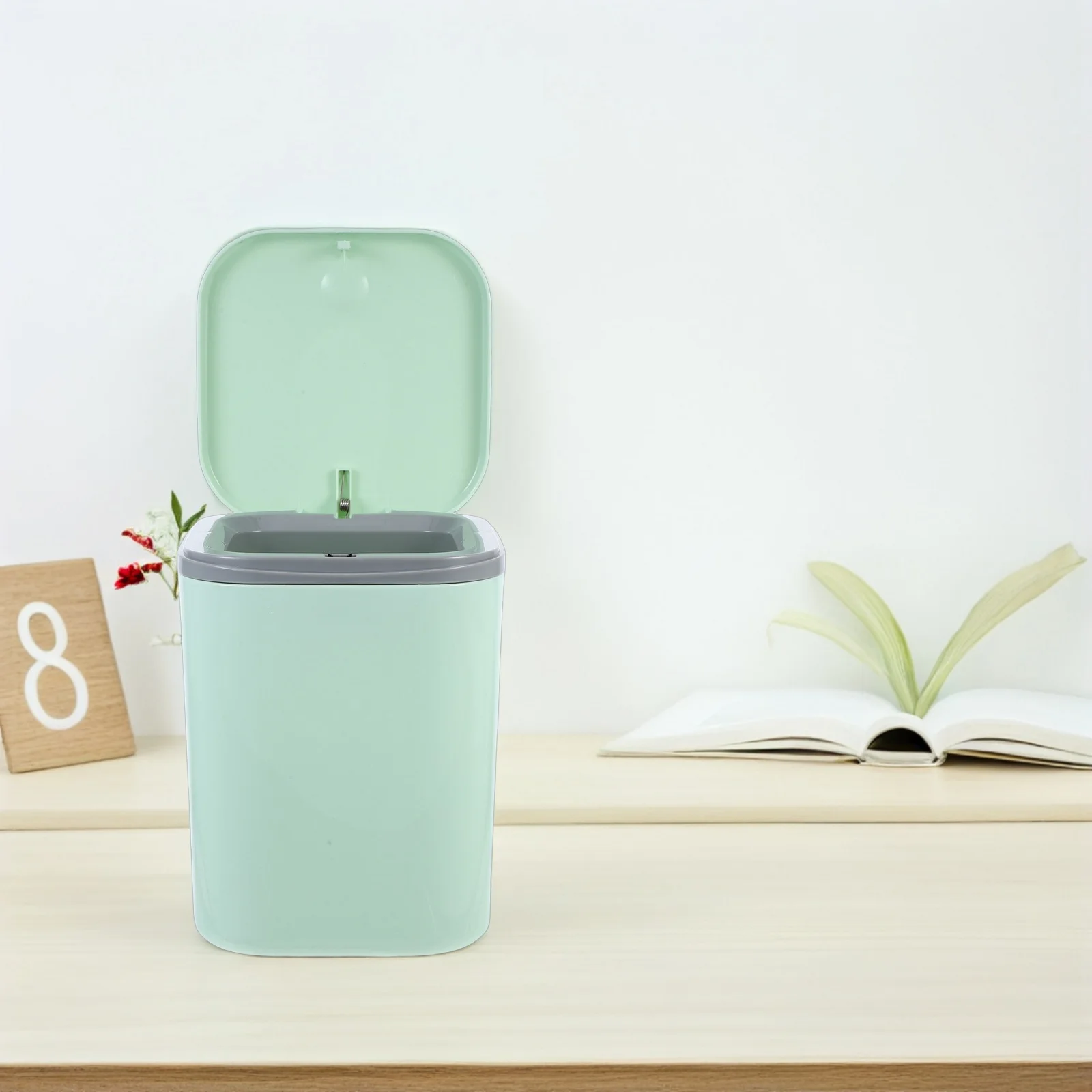 

Mini Trash Can with Lid Kitchen Counter Car Small Cover Cans Desk Pp Countertop Cute Office