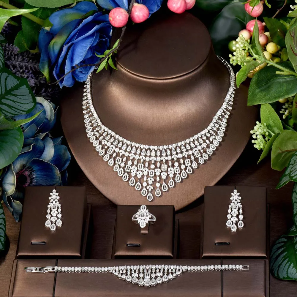 HIBRIDE Showy Women's Zirconia Set Jewellery Set Necklace Earrings Combo Set Perfect Dress Accessory Sparkling Occasion S-528