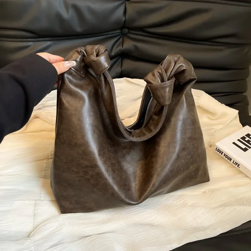 

Large capacity bag for women, 2024 autumn and winter new shoulder bag, retro and simple texture versatile tote bag for commuting