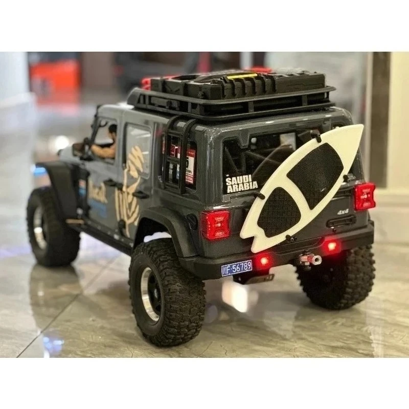 

High Simulation Scale Accessories, Spare Tire Surfboard Decorate Parts for 1/7 MK07 & CK5811 RC Crawler Car, Upgrade Parts