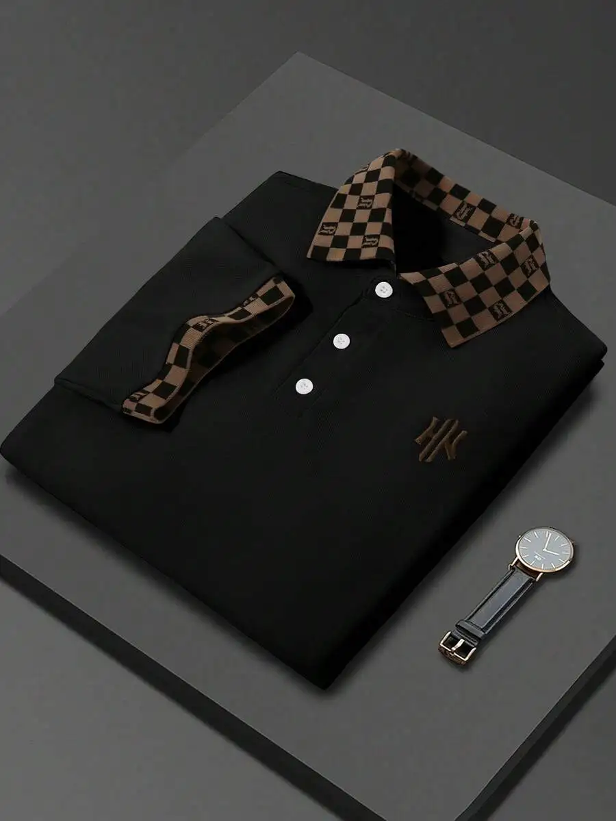 

Men's Black Short Sleeve Polo Shirt with Checkered Collar and Embroidered Logo