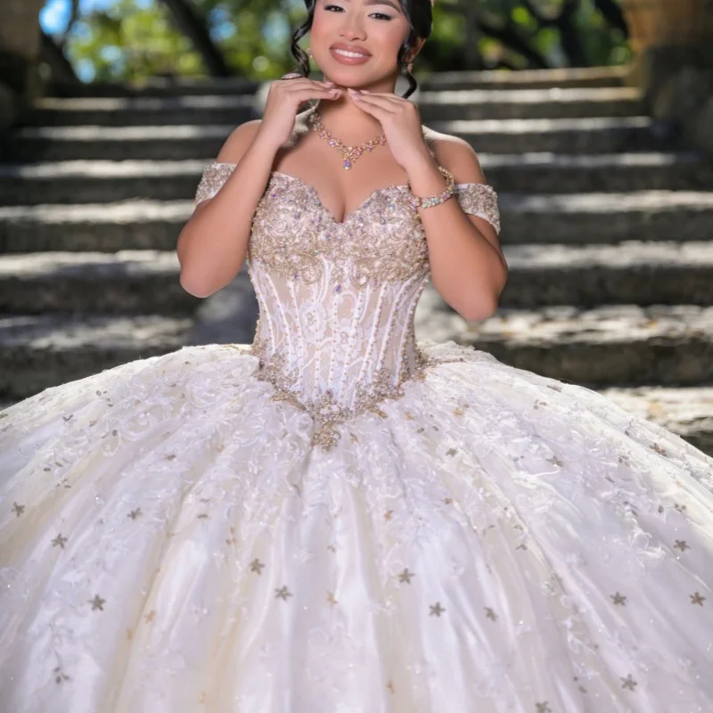 

Light Champagne Quinceanera Dresses Off the Shoulder Glitter Crystal Lace Decal Long tail Vestido e 15 Quinceanera Customize