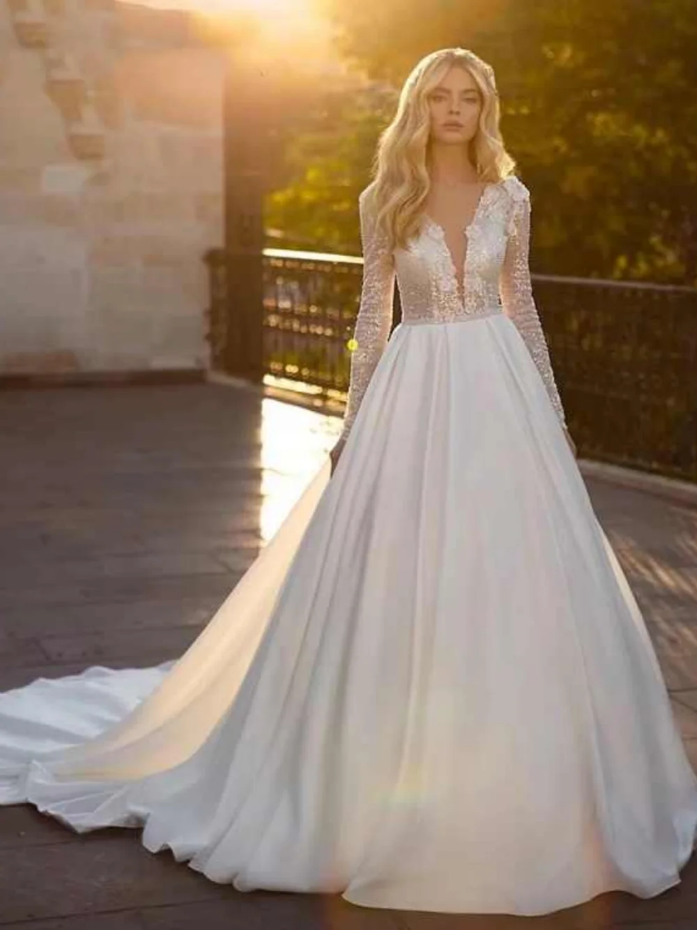 

Customized Elegant Princess White A-Line Lace 3D Decal Wedding Dress Sexy Deep V-Neck Back Button Beach Train Bridal Dress 2025