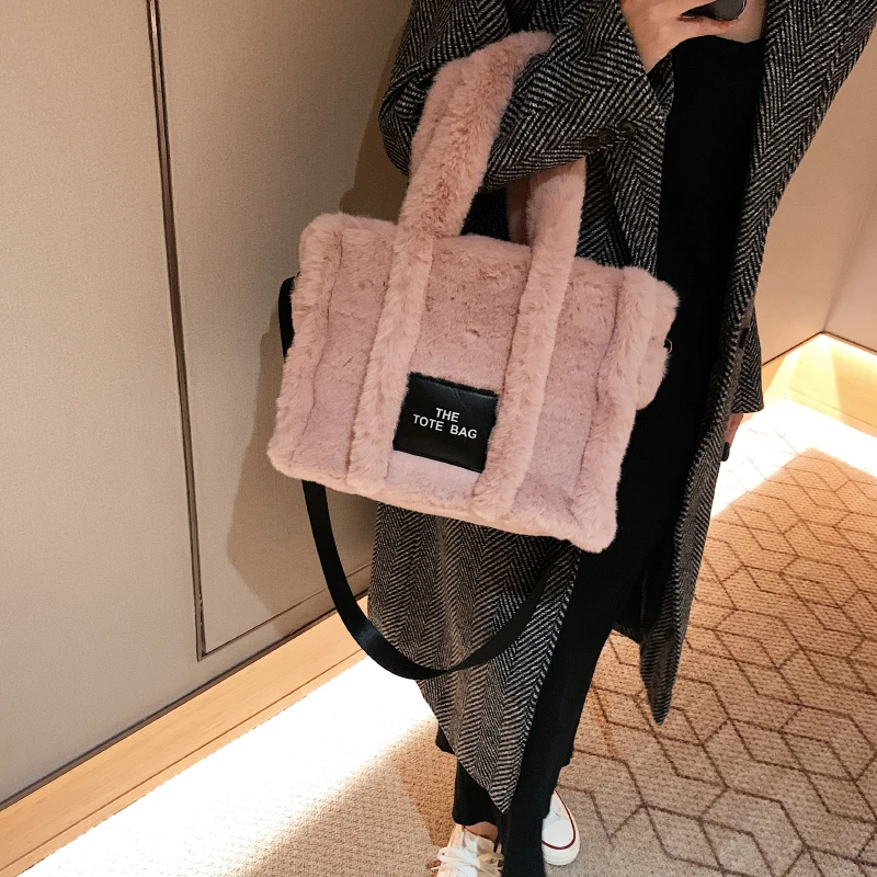 Vintage Designer Faux Fur Tote Handbag and Purse Women Shoulder Crossbody Bags 2022 New Ladies Messenger Bag High Quality