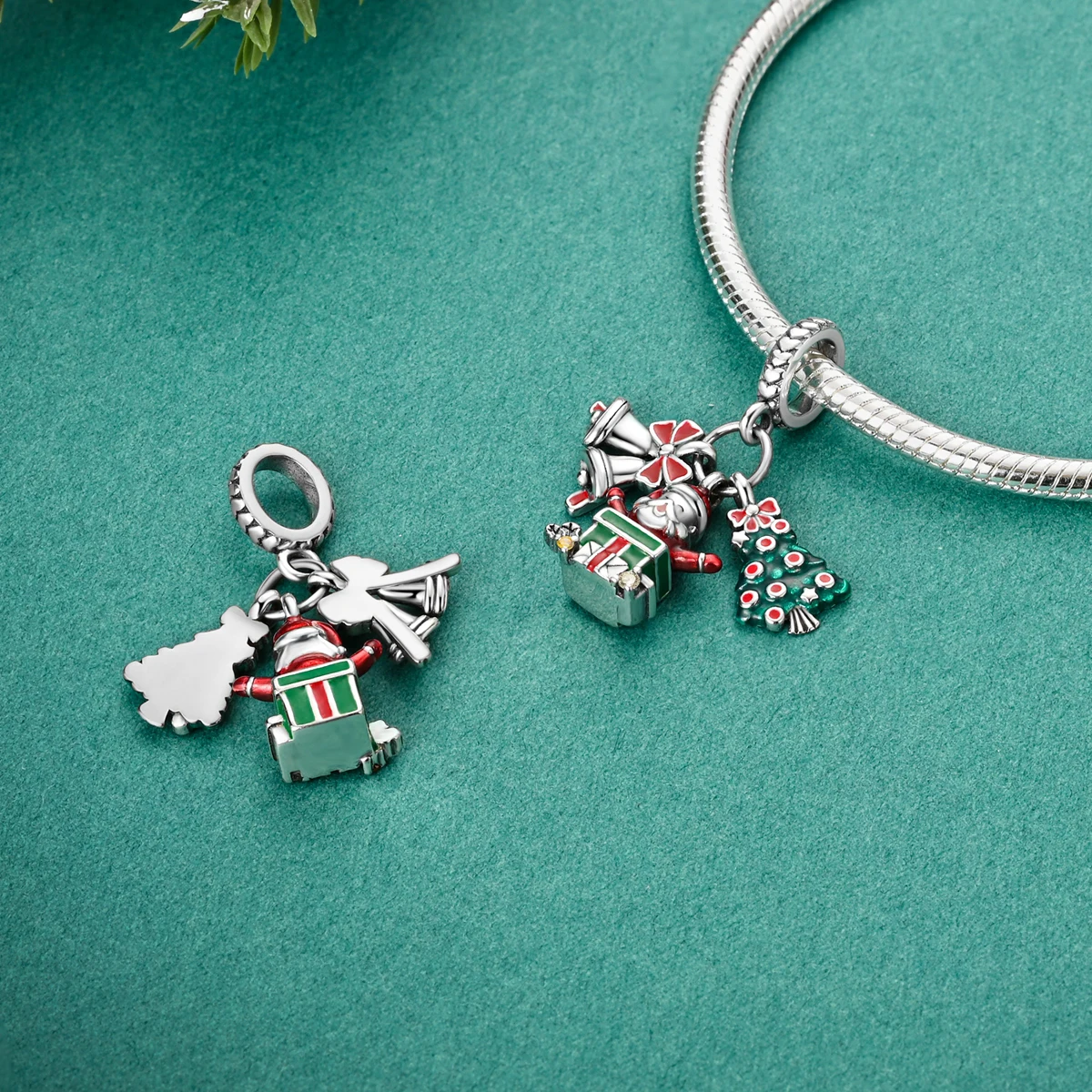 Silver Plated Charms Merry Christmas Bells Santa Claus Moose Beads Pendants Fit Bangle Bracelet Diy Jewelry Gift