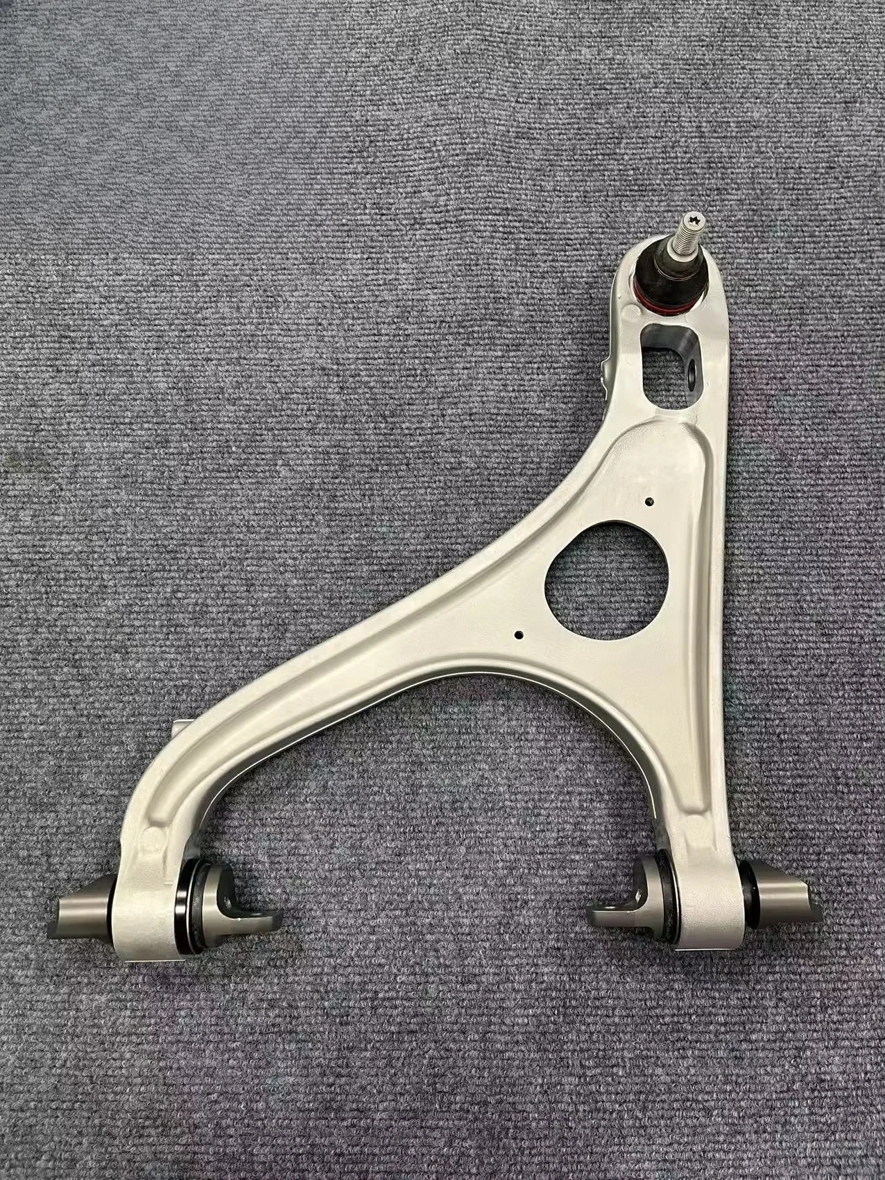 

Front Right Lower Control Arm for ‘Mclaren 720S,GT,600LT,14B0718CP,22BA133GP,13BA208RP,OEM