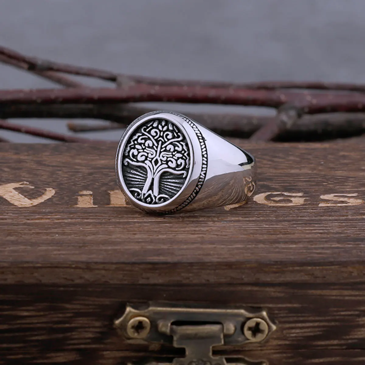

Viking Tree of Life Classic Signet Stainless Steel Ring Men's Fashion Personality Charm Ring One Piece Dropshipping
