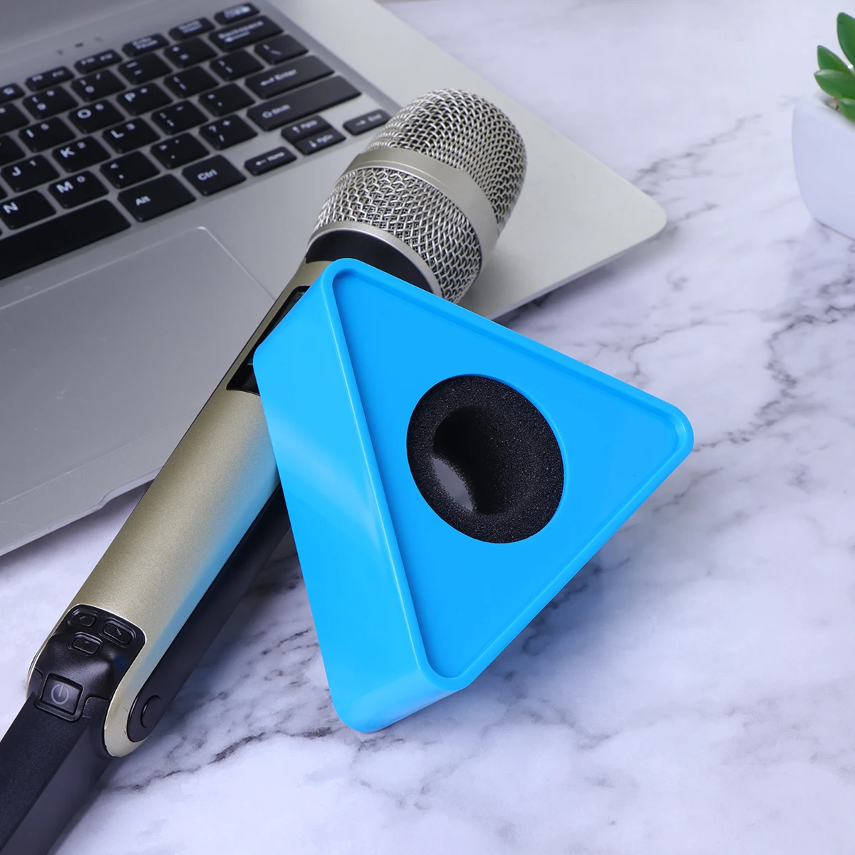 

Logo Interview Mic Microphone Newscaster for Flag Stand Station Wireless