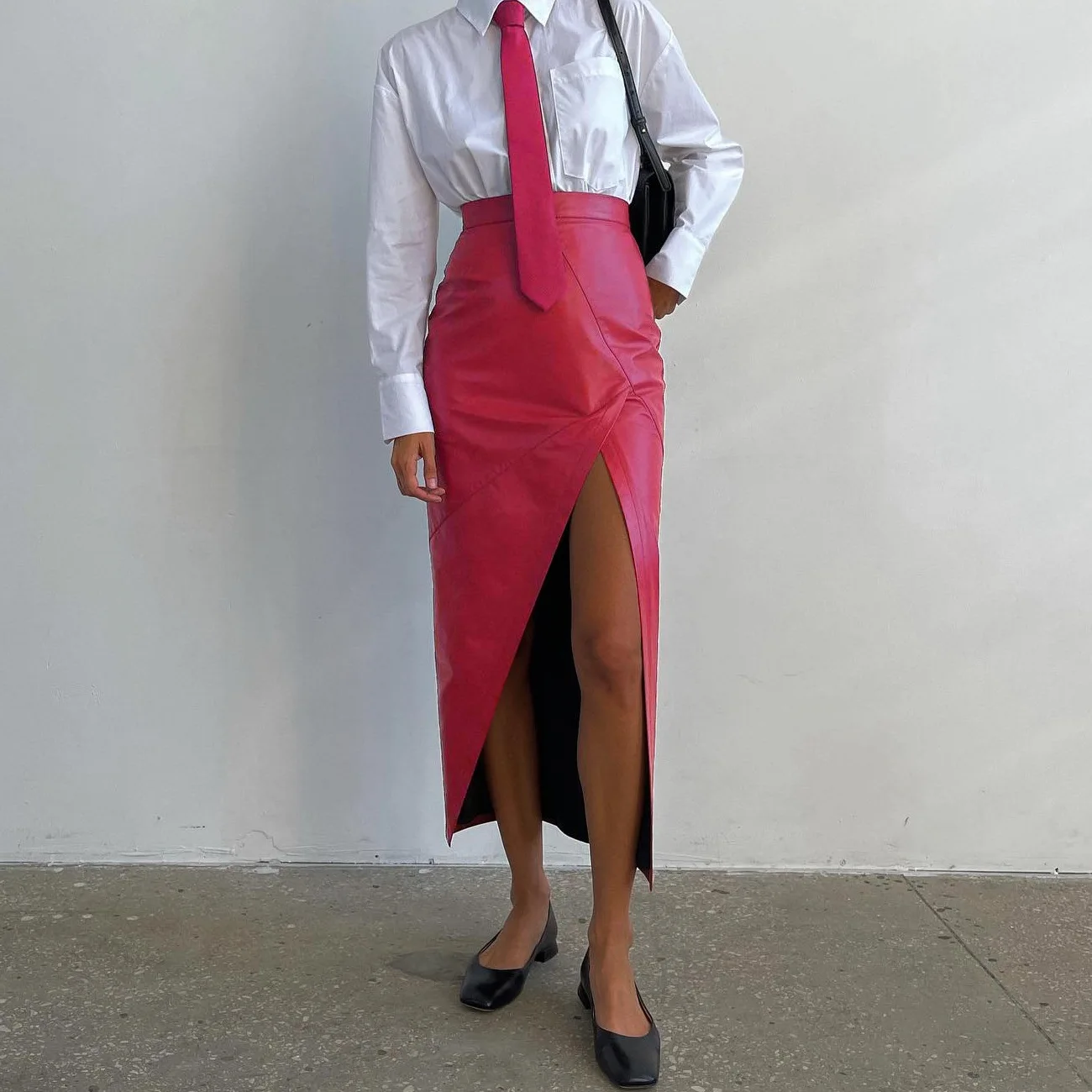 

Faion High Waist Slim Fit Asymmetrical Leather Skirt with Slit for Women Spring Autumn Seasonal Riding PU Material