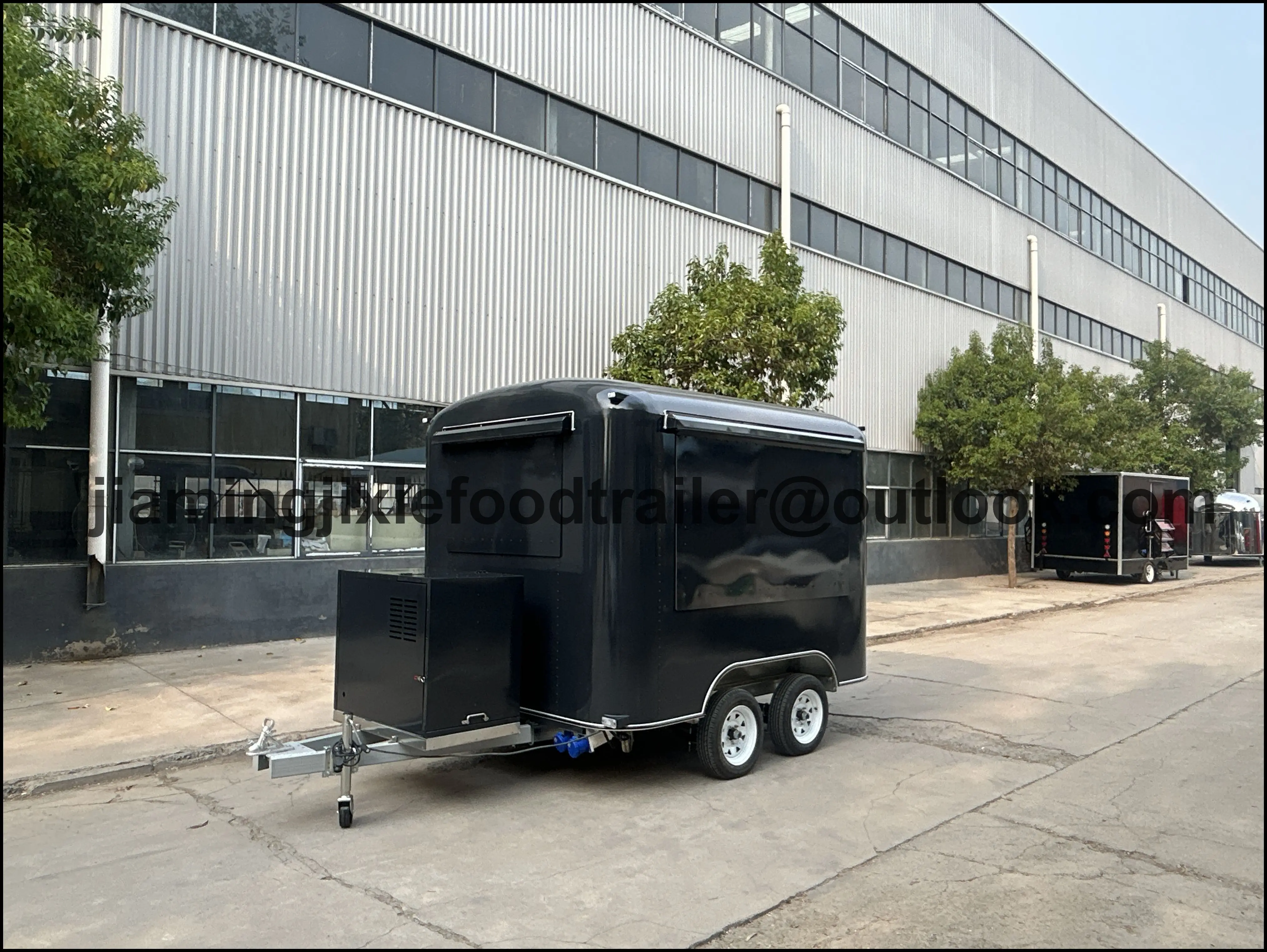 

Фудтрак-прицеп для уличной еды: мобильный фургон для донер-кебаба, смузи и других блюд с полным кухонным оборудованием