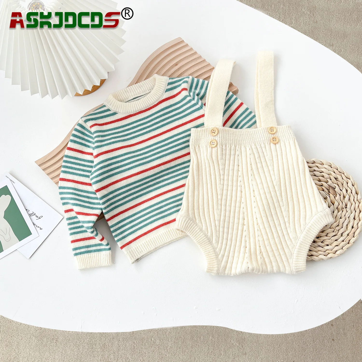 

Autumn Spring: Stylish Striped Knitted Top Sweater Solid Color Strap Overalls Full Sleeve Bodysuits for Newborn Infants and Kids