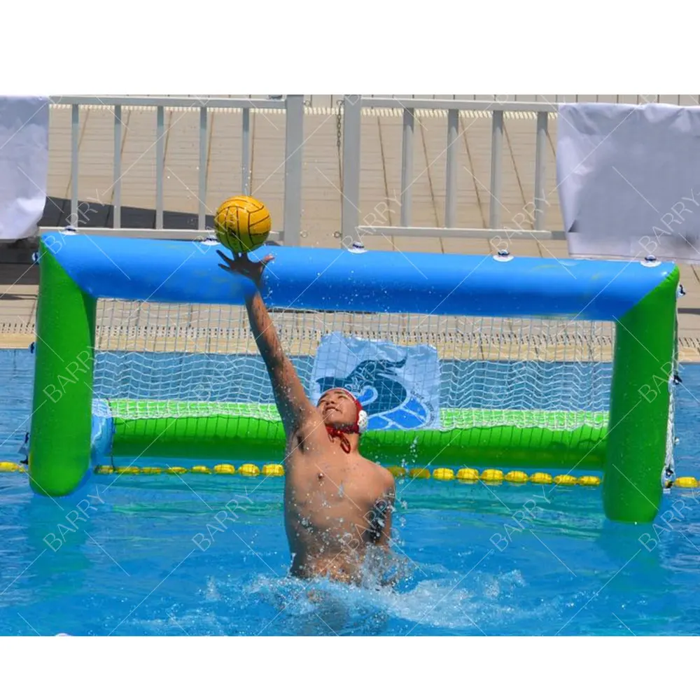 Porta da calcio gonfiabile sigillata con pallone d'acqua gonfiabile premium in vendita