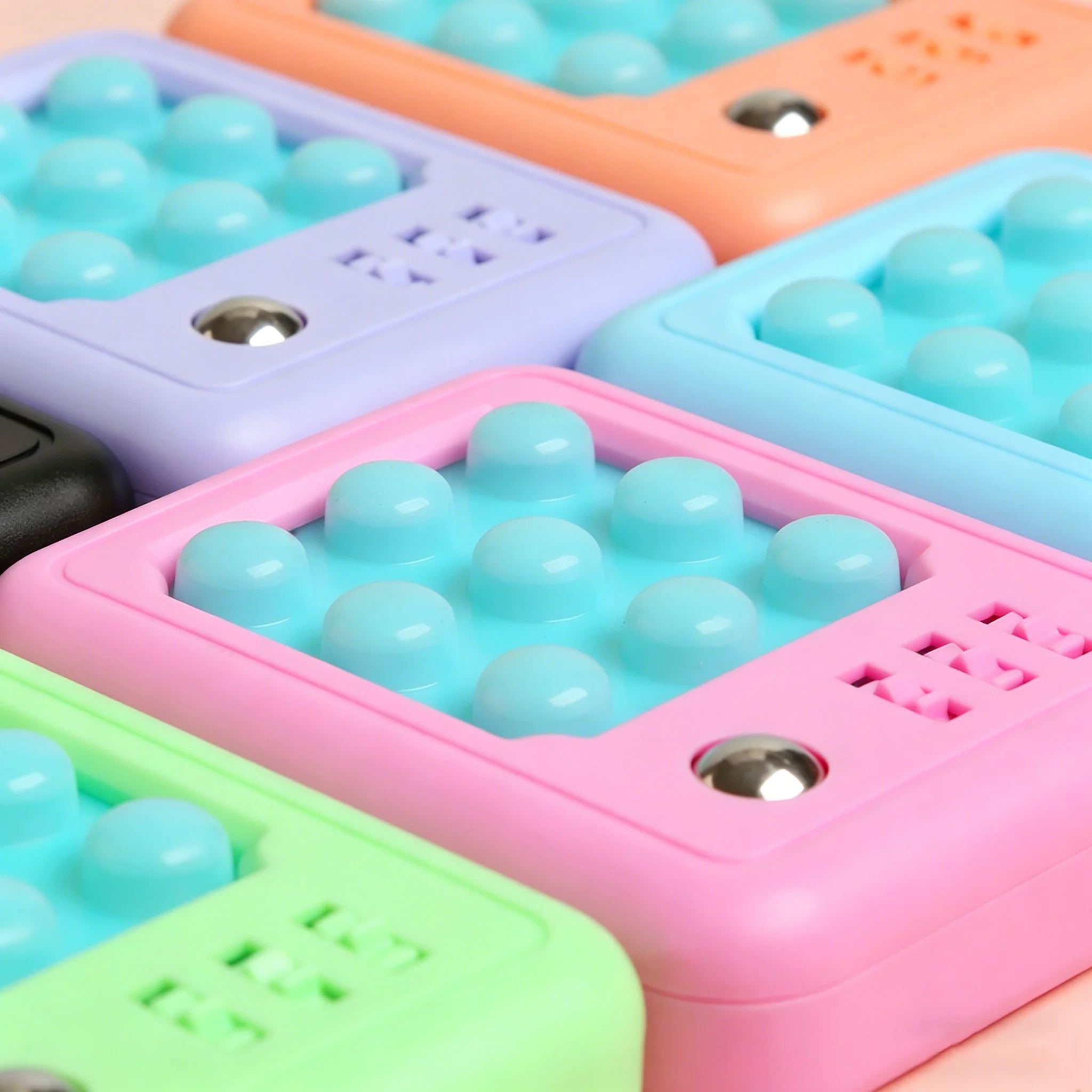 Tragbares Bubble Pop Fidget Pad Stressabbau-Tool Handliches Dekompressionsspielzeug – Detail 1
