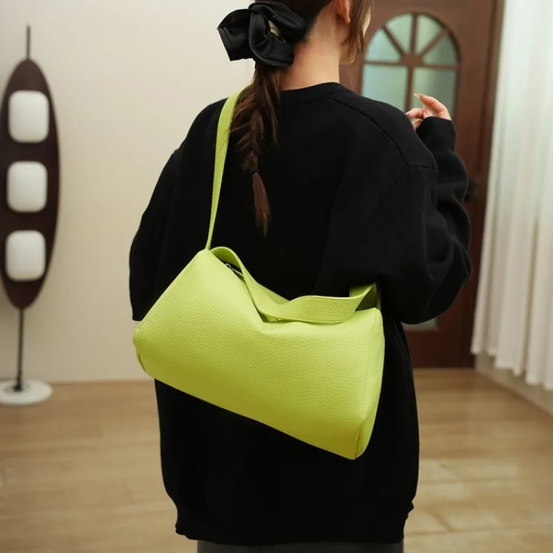 

Women's Shoulder Bag Large Capacity Soft Slouchy Hobo Bag Crossbody Purse Pebbled Faux Leather Pillow Daily Casual