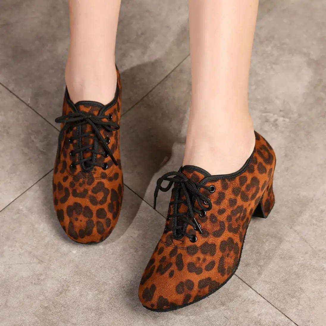 Leopard Women's Ballroom Dance Shoes Lace-up Closed Toe Rubber Sole Professional Modern Salsa Latin Teaching Practice Dance Shoe