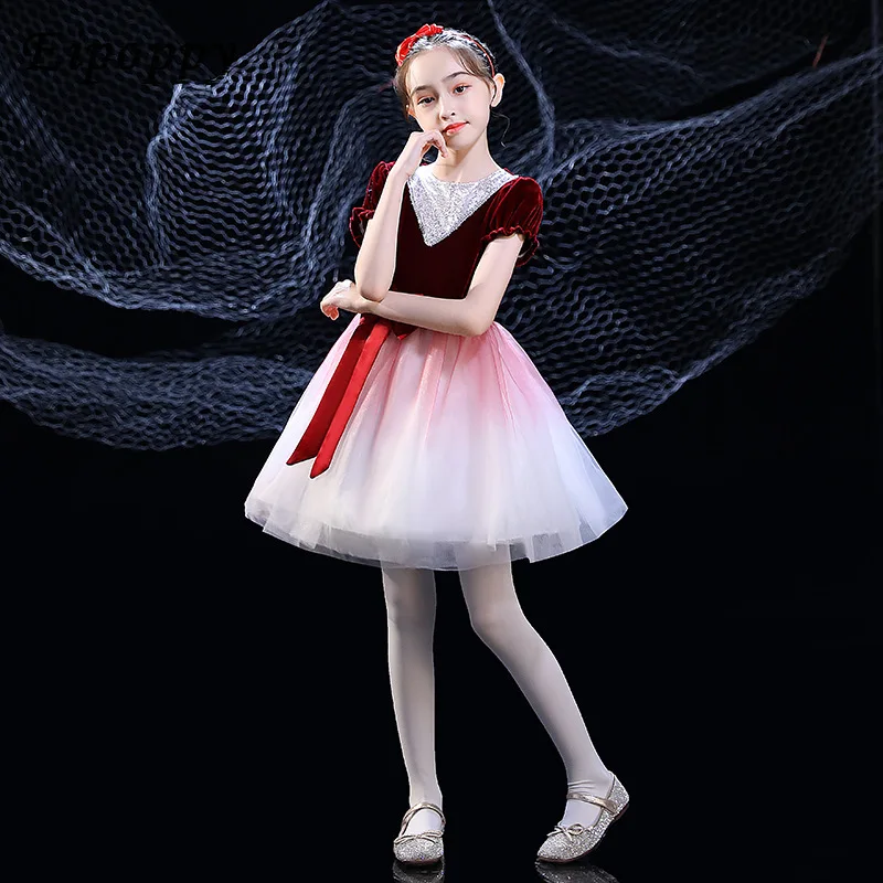 أزياء أداء طلاب المدارس الابتدائية والثانوية ، فستان الأولاد والبنات