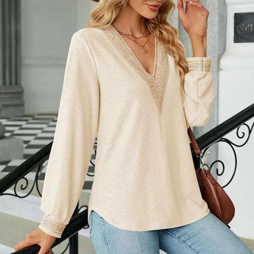 Spitze Top Spitze Ausschnitt Top stilvolle Damen V-Ausschnitt Patchwork Pullover weiche lässige mittellange T-Shirt Bluse für den Frühling Herbst