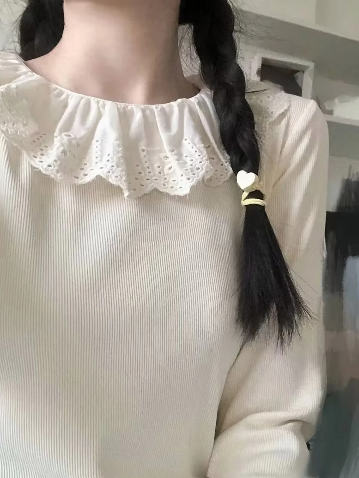 เสื้อยืดคอตตอนเนื้อนุ่ม ทรงเข้ารูป แขนยาว แต่งลูกไม้สไตล์ญี่ปุ่น สำหรับใส่เป็นเสื้อตัวใน นักเรียน นักศึกษา  ฤดูใบไม้ร่วง ฤดูหนาว