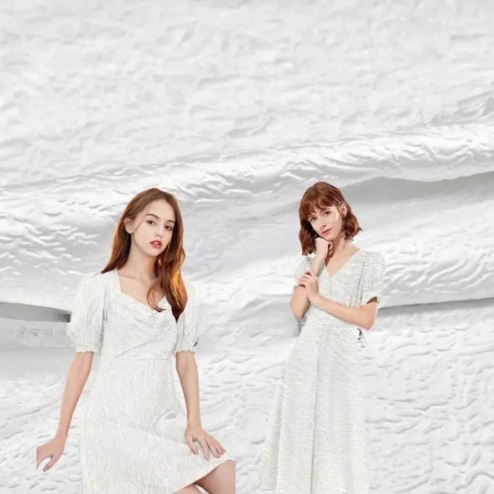 

Dark Pattern Brocade Jacquard Fabric Spring Summer Embossed Yarn-dyed Dress Windbreaker Coat Clothing Brand Fashion Design Cloth