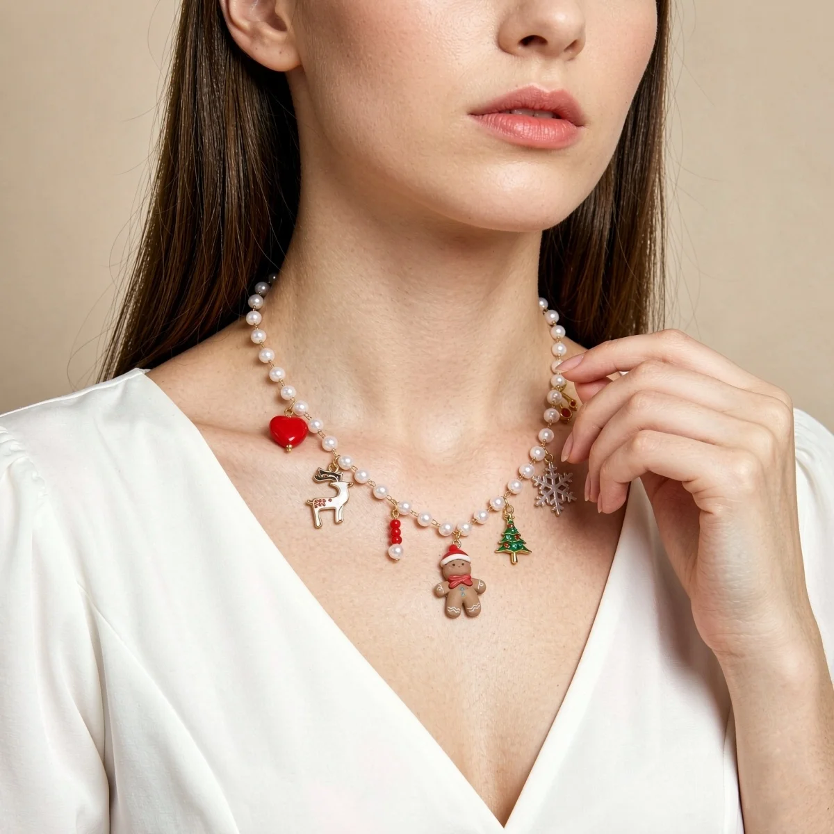Weihnachts-Halskette mit Lebkuchenmann, Weihnachtsbaum, Hirsch, Schneeflocke, simulierten Perlen für Damen und Herren, Weihnachtsmann-Glocken, Choker, Party-Schmuck – Detail 4