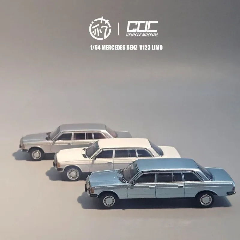 GOC JiYi 1:64 Alloy V123 Limousine Extended Limousine Miniature Car Model - Collection Item - Adult Statue - Boy's Gift