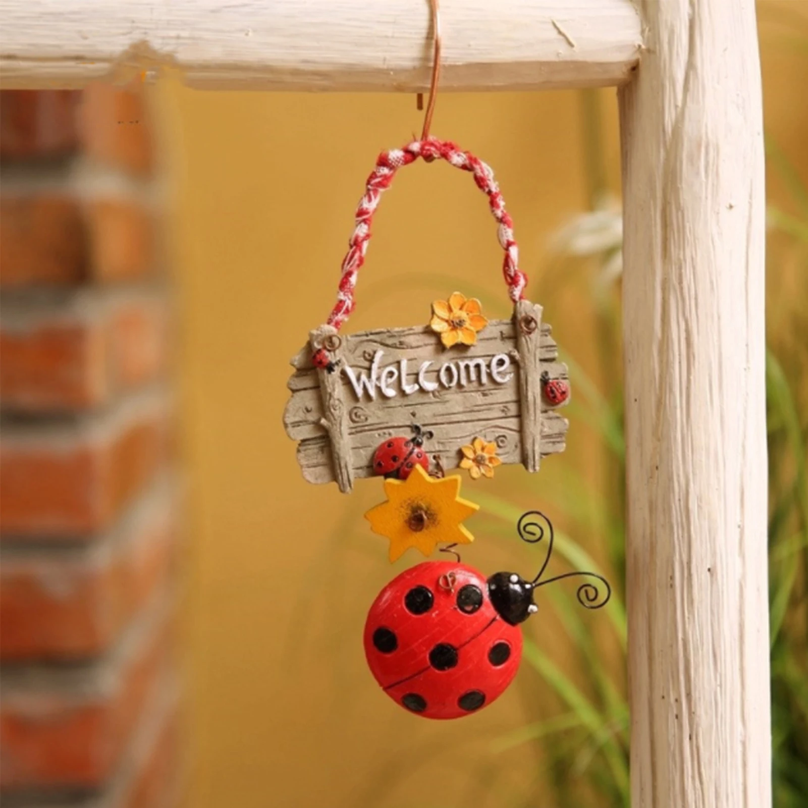 Cute Beetle Resin Welcome Sign Resin Crafts Hanging Decoration Home Decorations for Farmhouse porch Wall Pediments