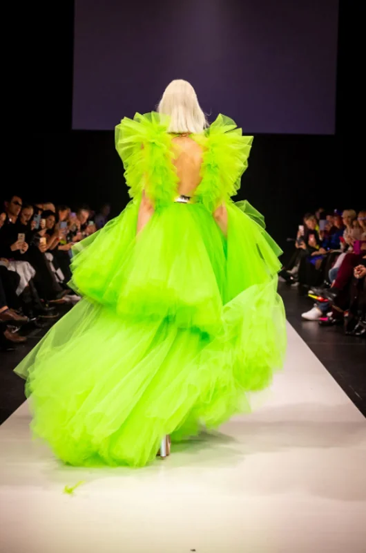 فساتين خضراء فلورية بدون أكمام بطبقات على شكل حرف V فستان نسائي أنيق طويل للحفلات على شكل حرف A فساتين حفلات راقية إضافية #2