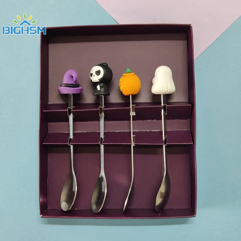 4 pz/set regali di Halloween cucchiai da caffè in acciaio inossidabile ciondolo in stile Halloween forchetta per torta Set di posate da pranzo per feste a tema