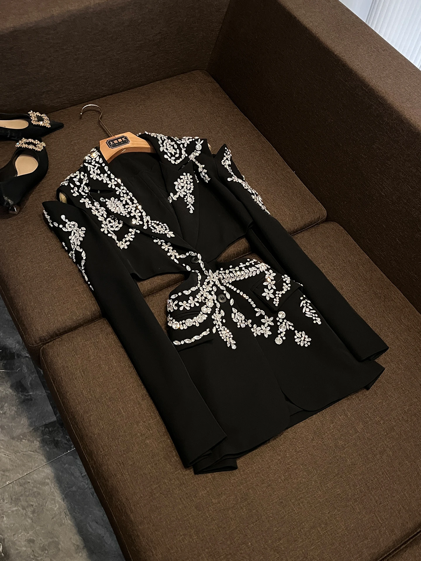 

Ele Fitted Long Sve Diamond Beaded Heavy Embroidery Open Waist Women's Suit Commute Sle ort Length Single Button