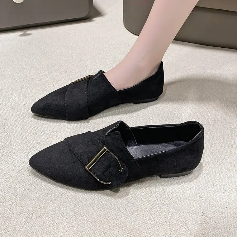 New Women's Pointed Casual Flat Shoes Soft Sole Single Shoes Retro Doudou Shoes Large Female Shoes Plus Size 35 - 43 Fashion