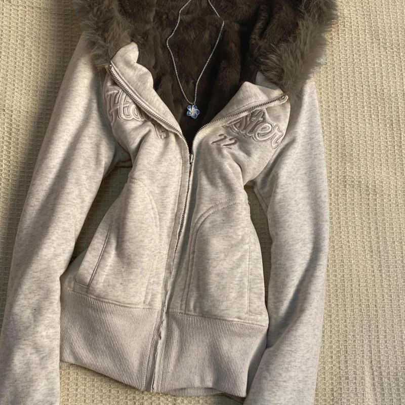 QICHE Women Vintage Hooded Sweatshirt Embroidered Faux Fur Collar Long Sleeve Pullover Casual Outer Jacket view 4