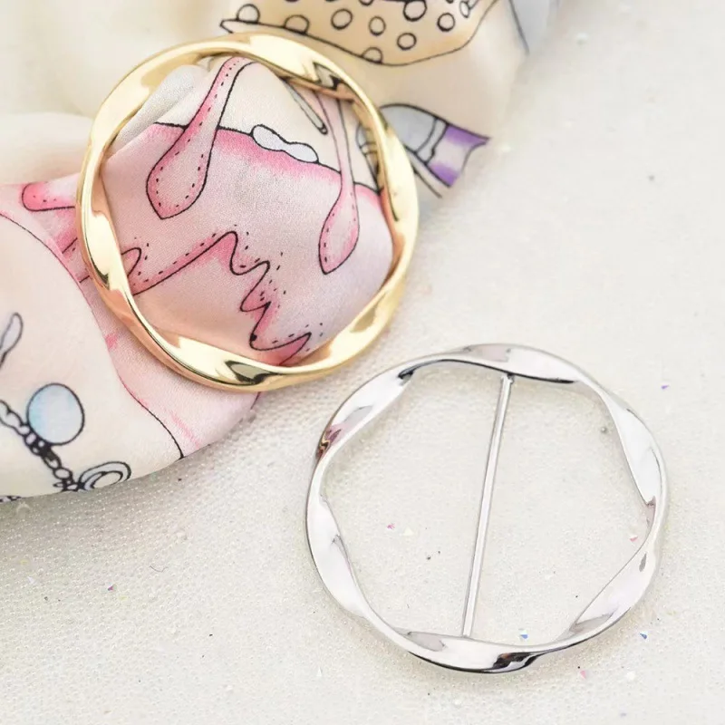 إبزيم معدني ياباني للنساء ، بسيط وعصري ، إبزيم وشاح دائري ، زاوية معقودة ، تعديل حزام ، تي شيرت