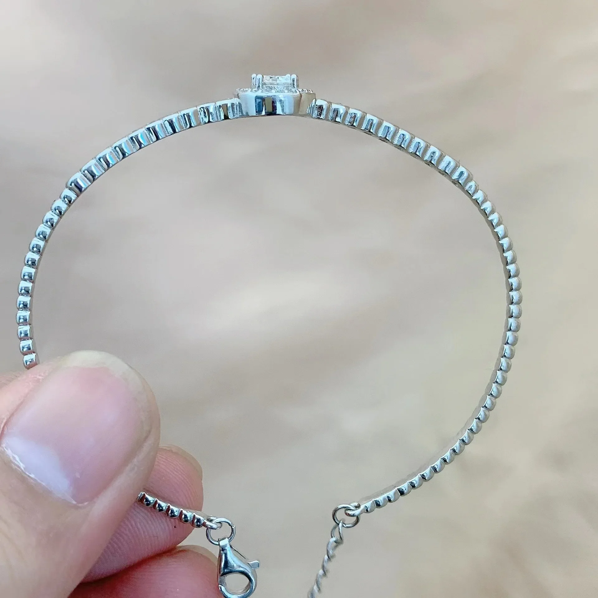 

Real 925 Sterling Silver Round Bracelet Women 0.5 Carat D Color Moissanite Charm Bracelets Casual Sporty Anniversary Gift