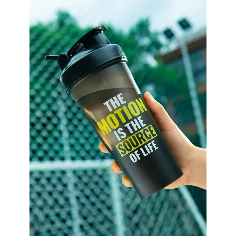 Shaker Bottles Portable Protein Powder Leak Proof Water Bottle for Gym Mixing Bottle Plastic Outdoor Portable Drink Cup