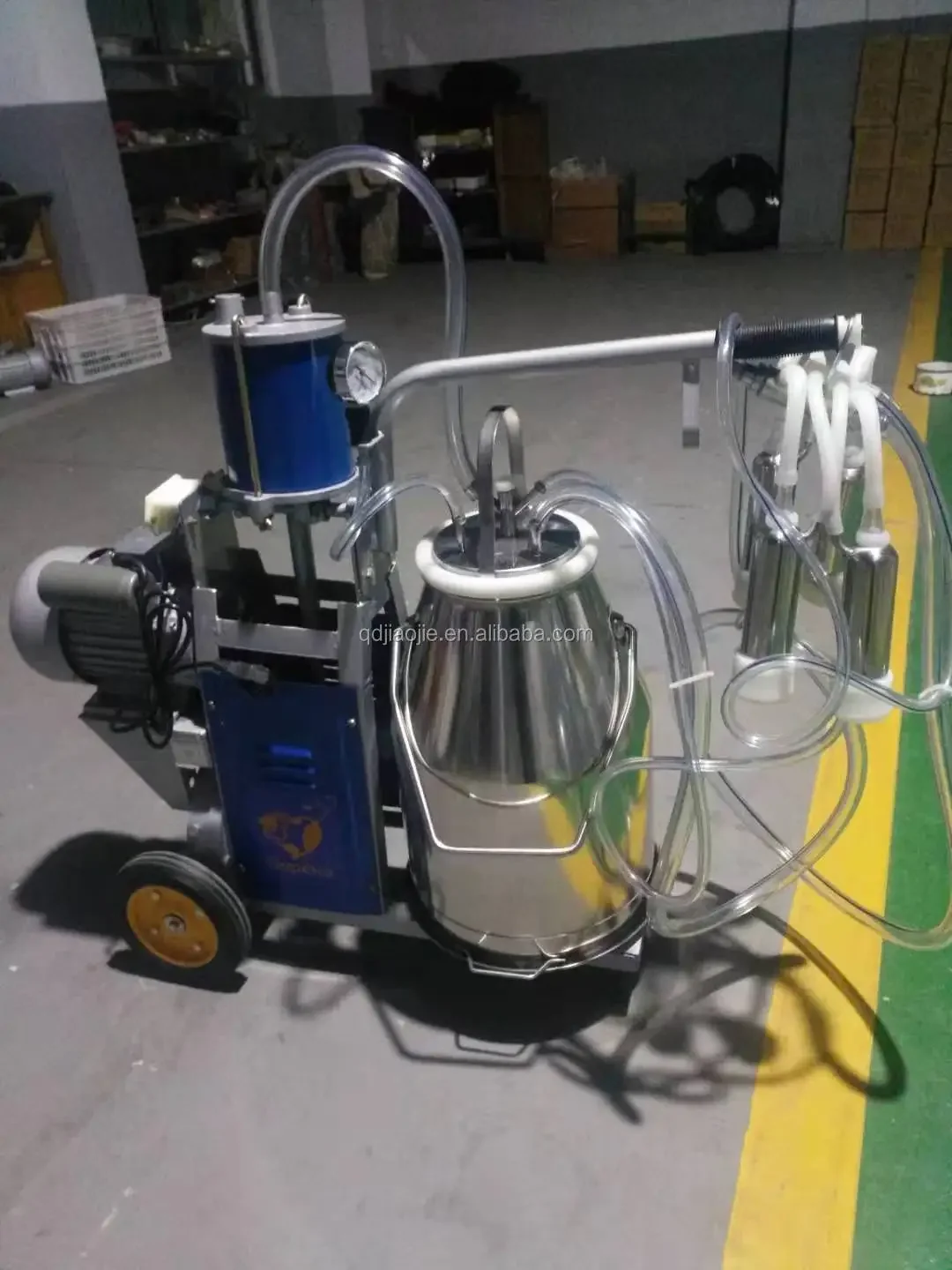 Stainless Steel Portable Cow Milking Machine For Sale