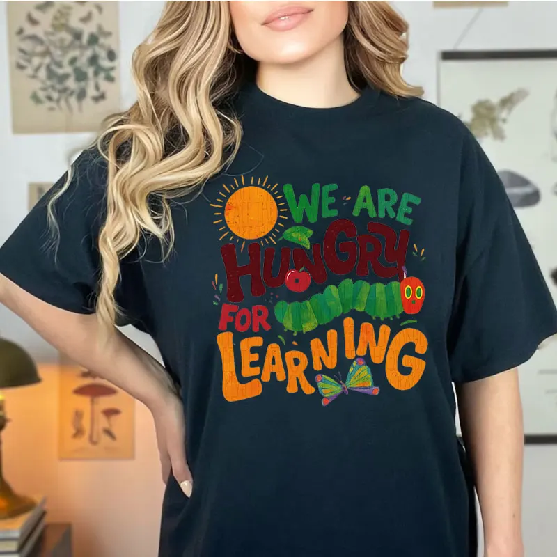 ولكن لم يزال جائع كاتربيلر الجرافيك تي شيرت الكتب للأطفال كتاب قراءة القمصان العودة إلى المدرسة المعلم الحياة التي شيرت