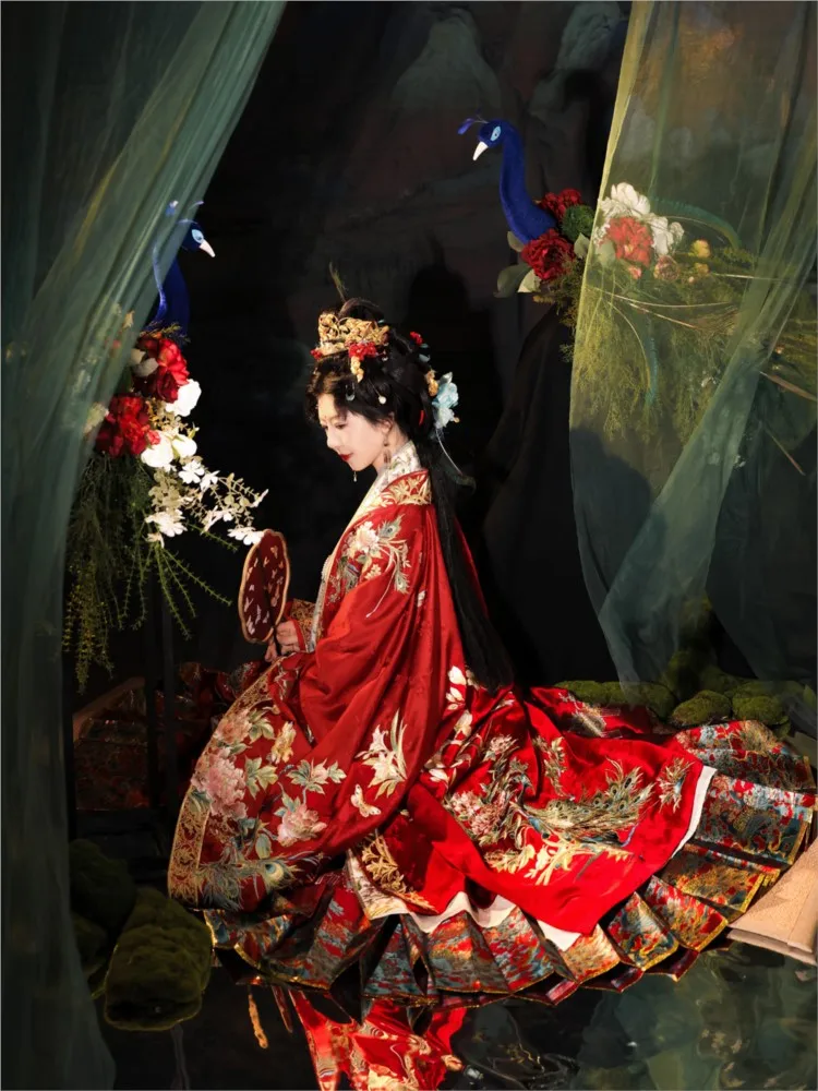 

Hanfu wedding dress embroidery traditional Chinese women's set