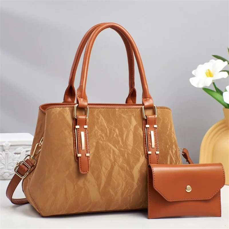 

Classic Parisian Style Leather Shoulder Bag With Timeless Silhouette Elegant Look