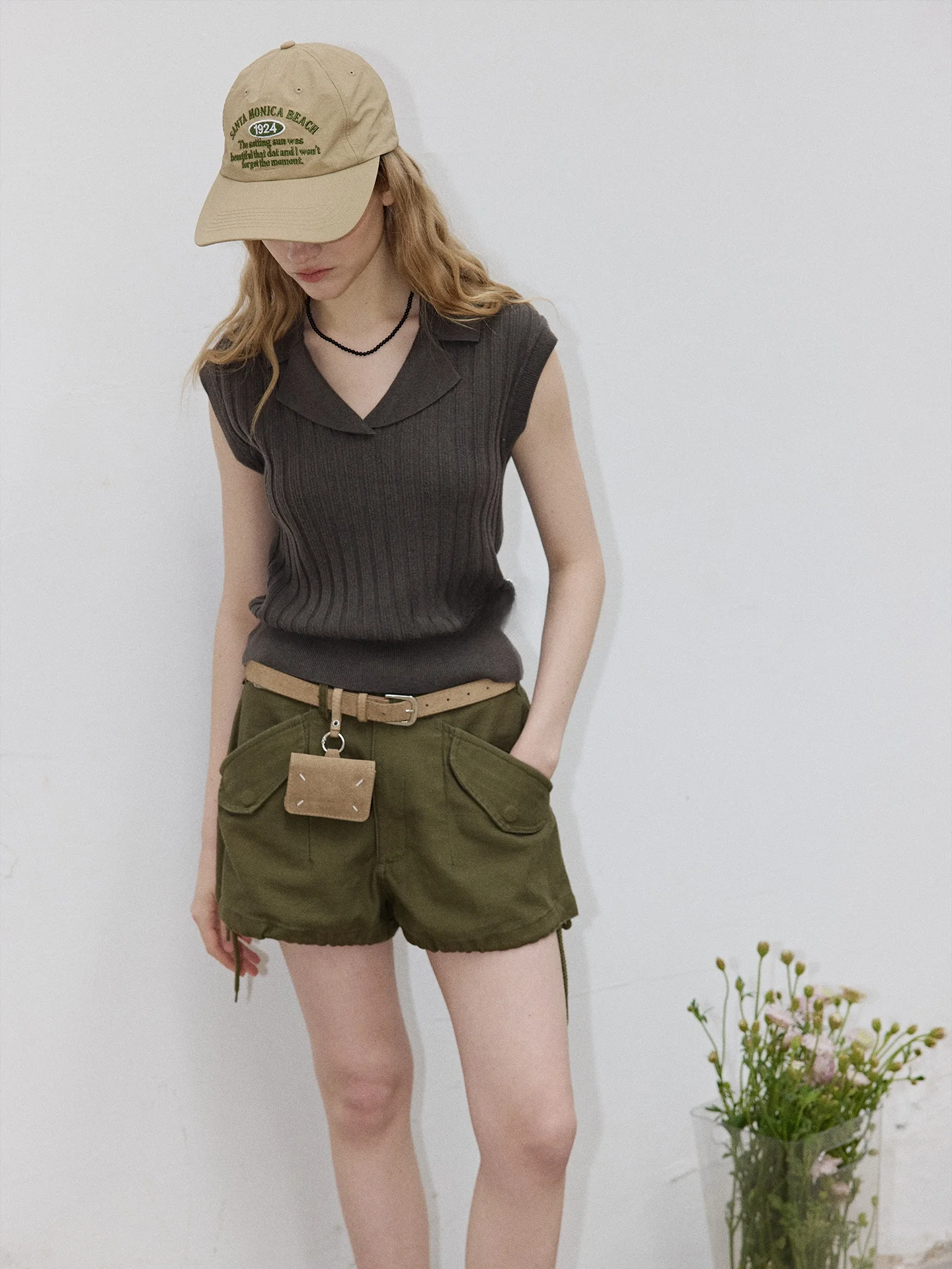 

BMLT Summer 2026 New Knitted Sweater Turn-down Collar Slimming Sleeveless Vintage Elegance Top Women Casual Style Loose Fit