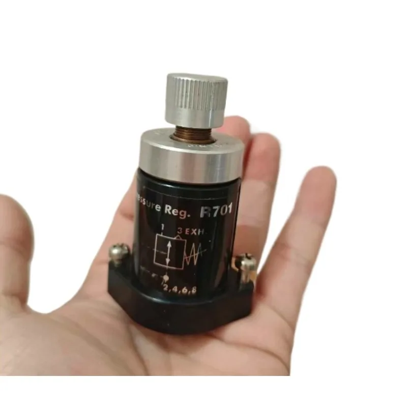 R701 Micro Air Pressure Reducing Valve Pneumatic Flow Control Regulator Gas Circuit Equipment Replacement Accessory