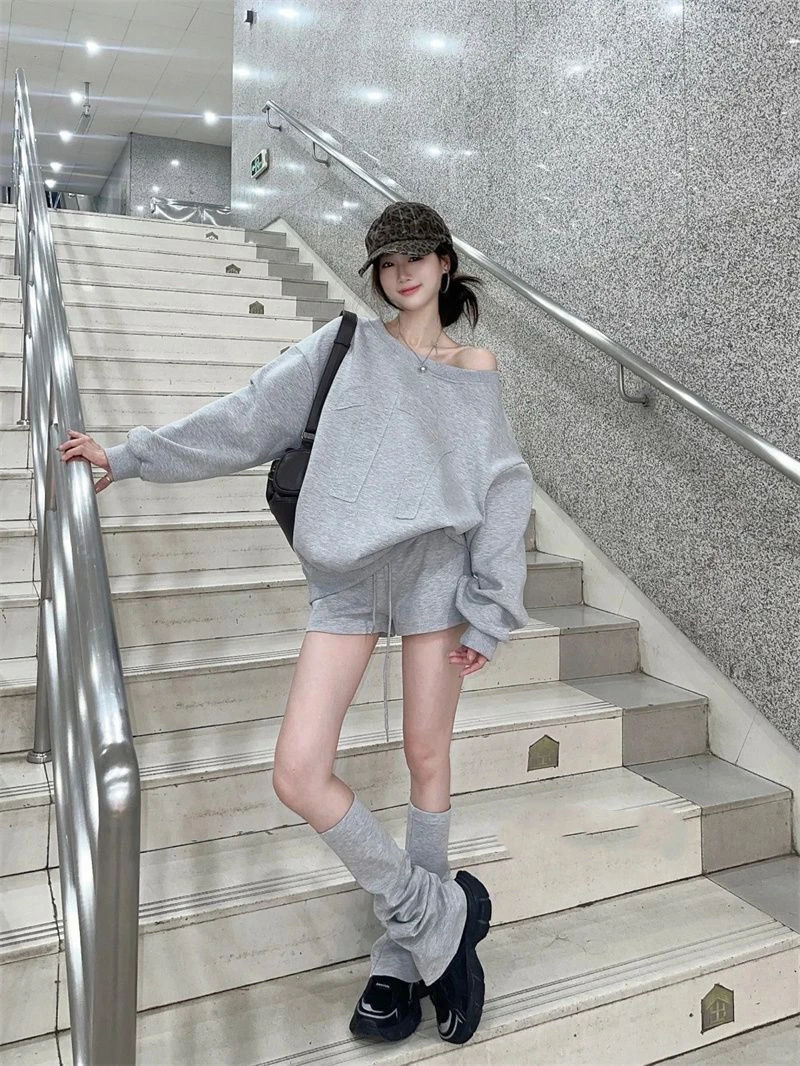 Japan Fashion Gray Sport Style 2 Piece Set Loose Pullovers + Short Pant Women Autumn High Waist Slim Casual Sweatshirt New 2024