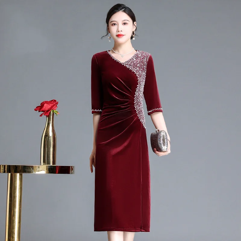 

Mother Of The Bride Dresses For Weddings Elegant Beading Half Sleeve Velvet Slim Party Dress Women Formal Cocktail Dress