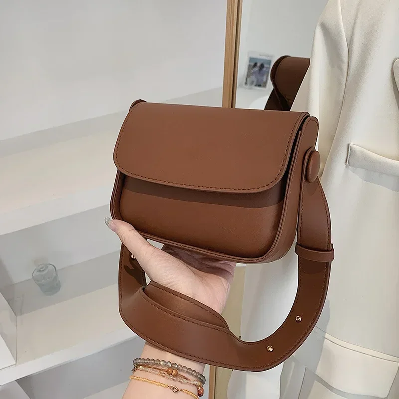 2024 Green Solid Flap Shoulder Bag Designer Handbags Purses Small Women Messenger Fashion Trend Crossbody Bags for Women Bolsos