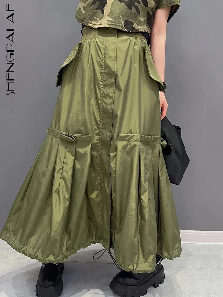 SHENGPALAE Fashion Versatile Cargo Skirt For Women 2024 Spring New Tide Folds Patchwork Design A-line Solid Color Skirts 5R2584