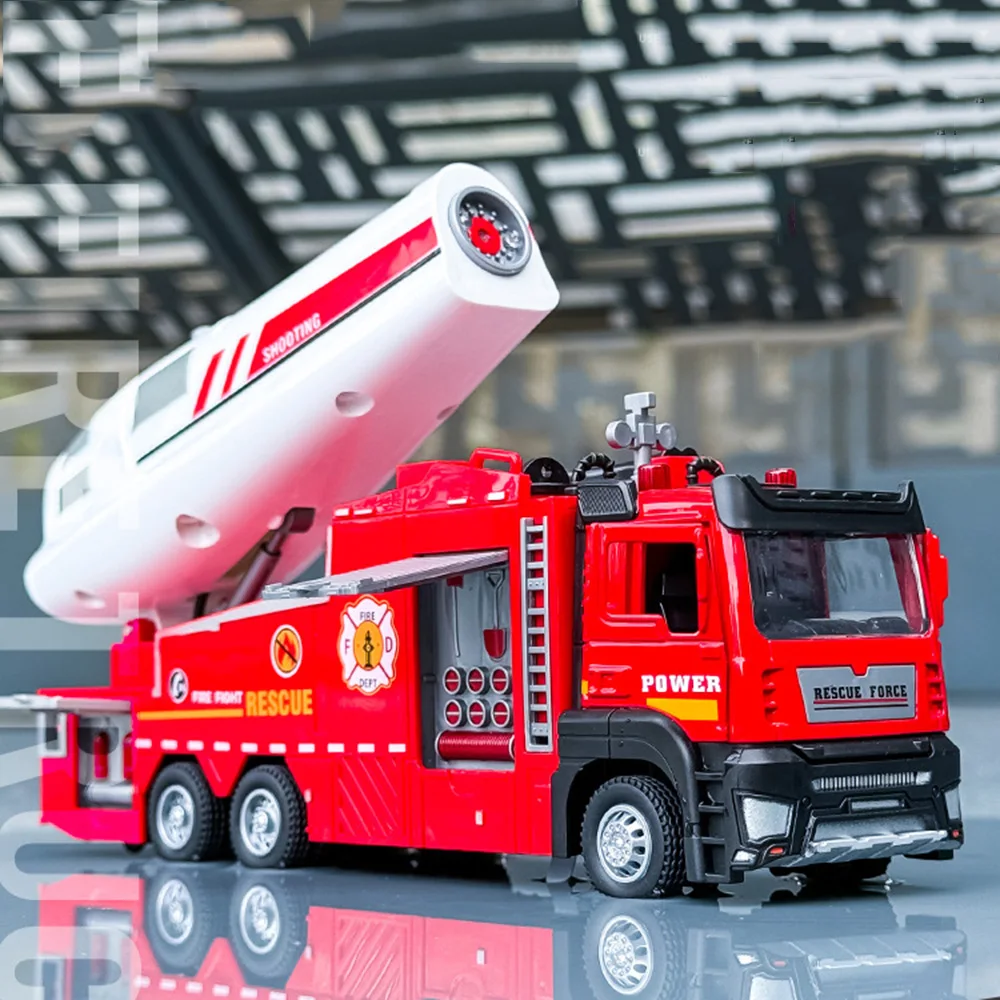 1/32 Electric Water Spray Fire Engine Car Toy Model Alloy Diecast Doors Opened Pull Back Sound Light Fire Truck Vehicle for Boys