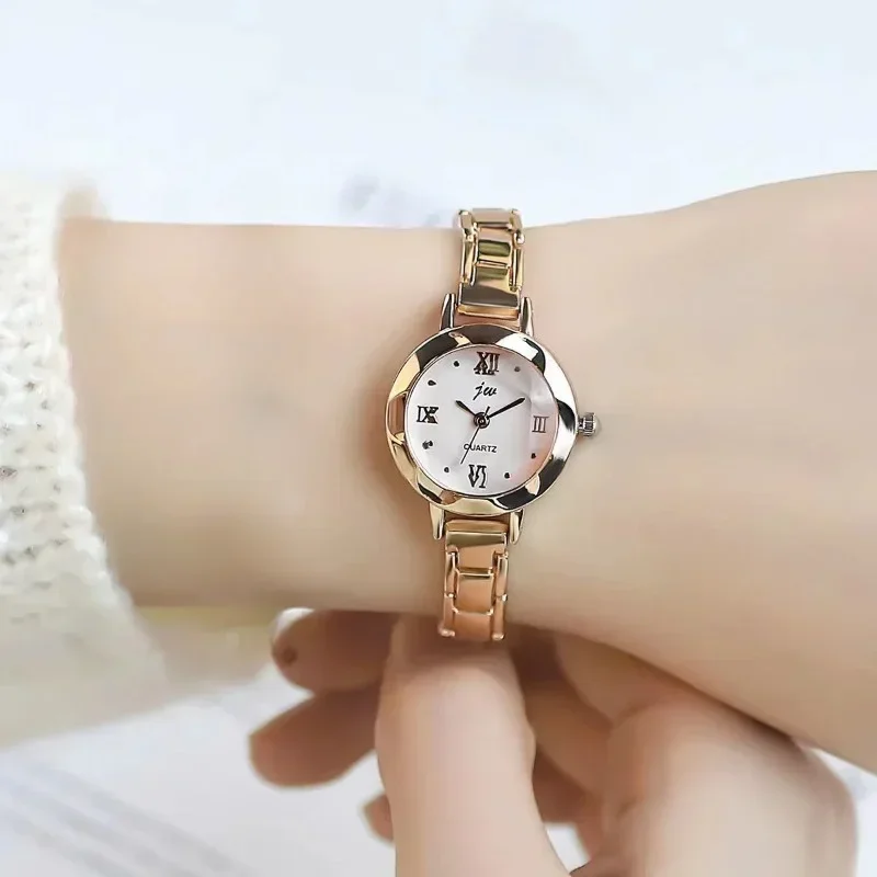 Montre à petit cadran pour femme, argent, acier inoxydable, montre-bracelet de luxe pour femme, robe, bracelet à quartz pour femme, horloge cadeau, 2024