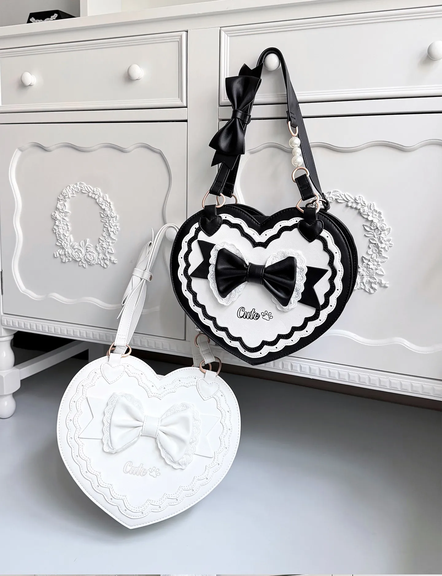 Top-Handle Bags Original Lolita Bags for Girl Satchel Sweet and Cute Fashion Heart Crossbody Bag Kawaii Girl's Handbags